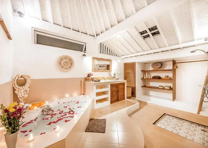 London - Private 4 Bdr In Seminyak, Pool & Garden In Prime Location Villa