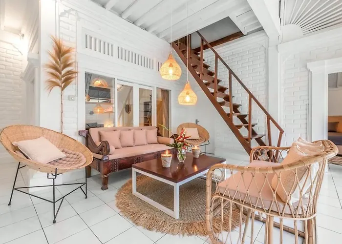 London - Private 4 Bdr In Seminyak, Pool & Garden In Prime Location Villa